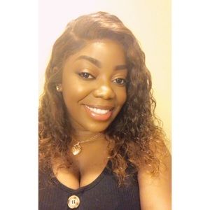 Meet your Posher, Deanna